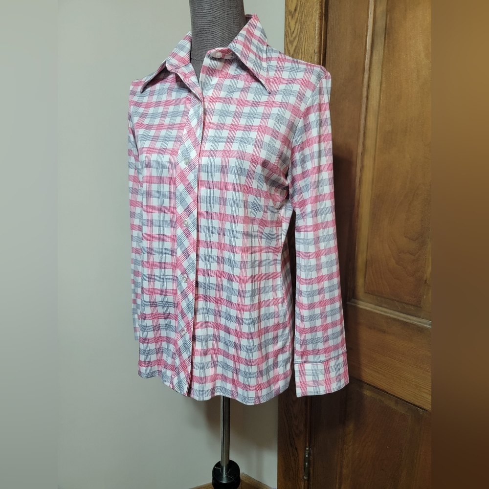 Vintage 70-80s Women's RRRRUSS Collared Plaid Button Up Blouse. Size 16
